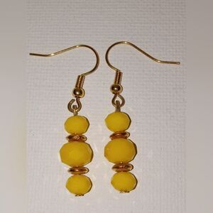 💍Yellow and gold beaded stick earrings